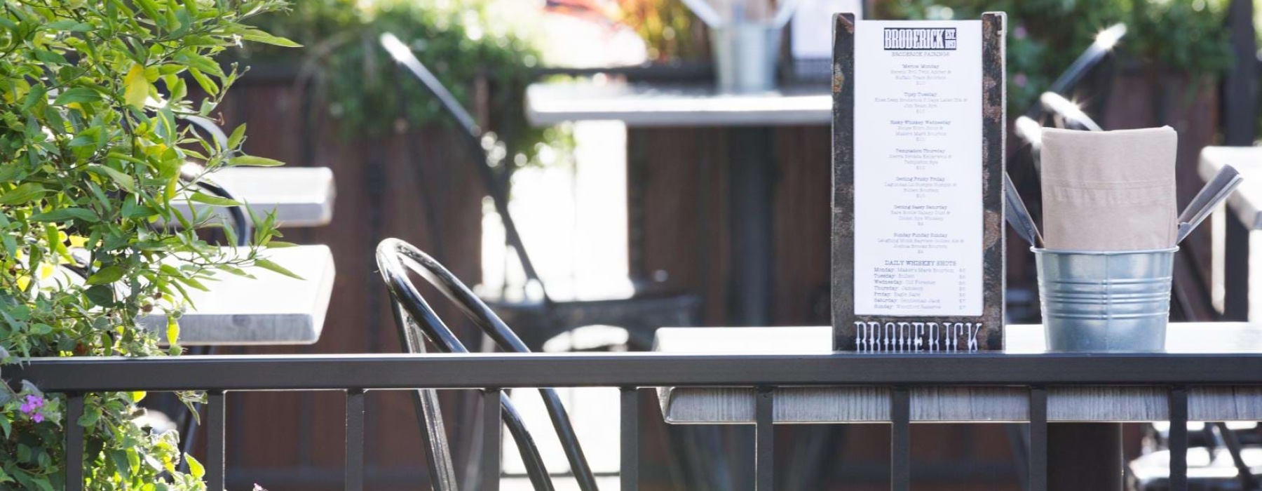 outdoor dining at Broderick